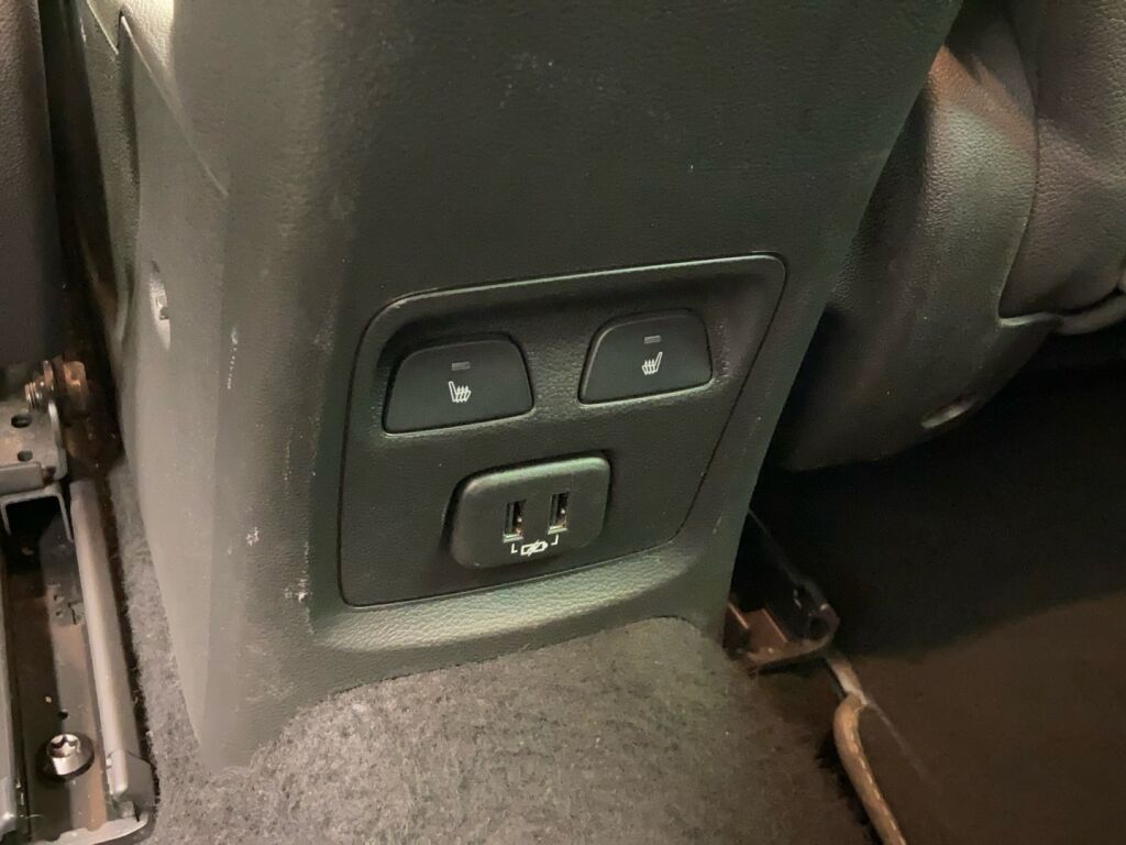 Opel Astra 2018 Musta