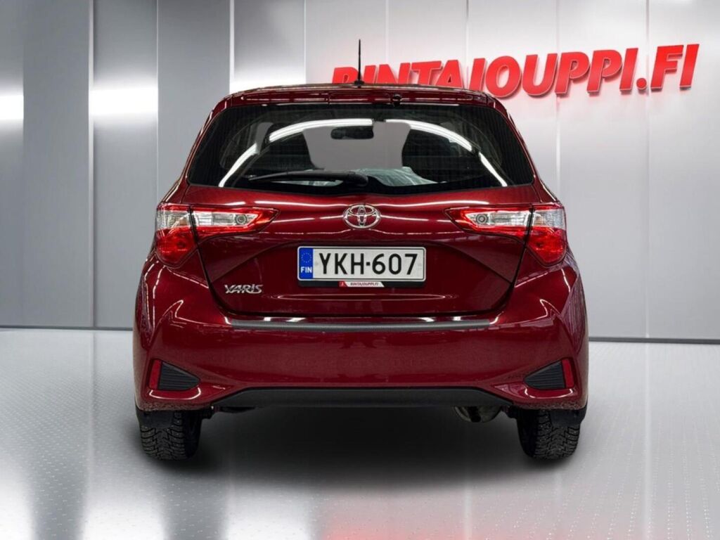 Toyota Yaris 2018 Metallinhohto Punainen