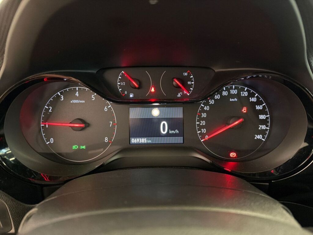 Opel Corsa 2020 Valkoinen