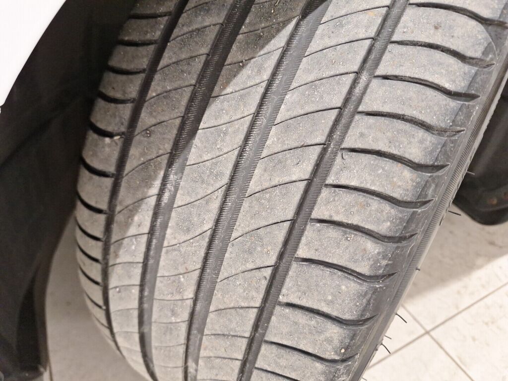 Audi A4 2020 Valkoinen