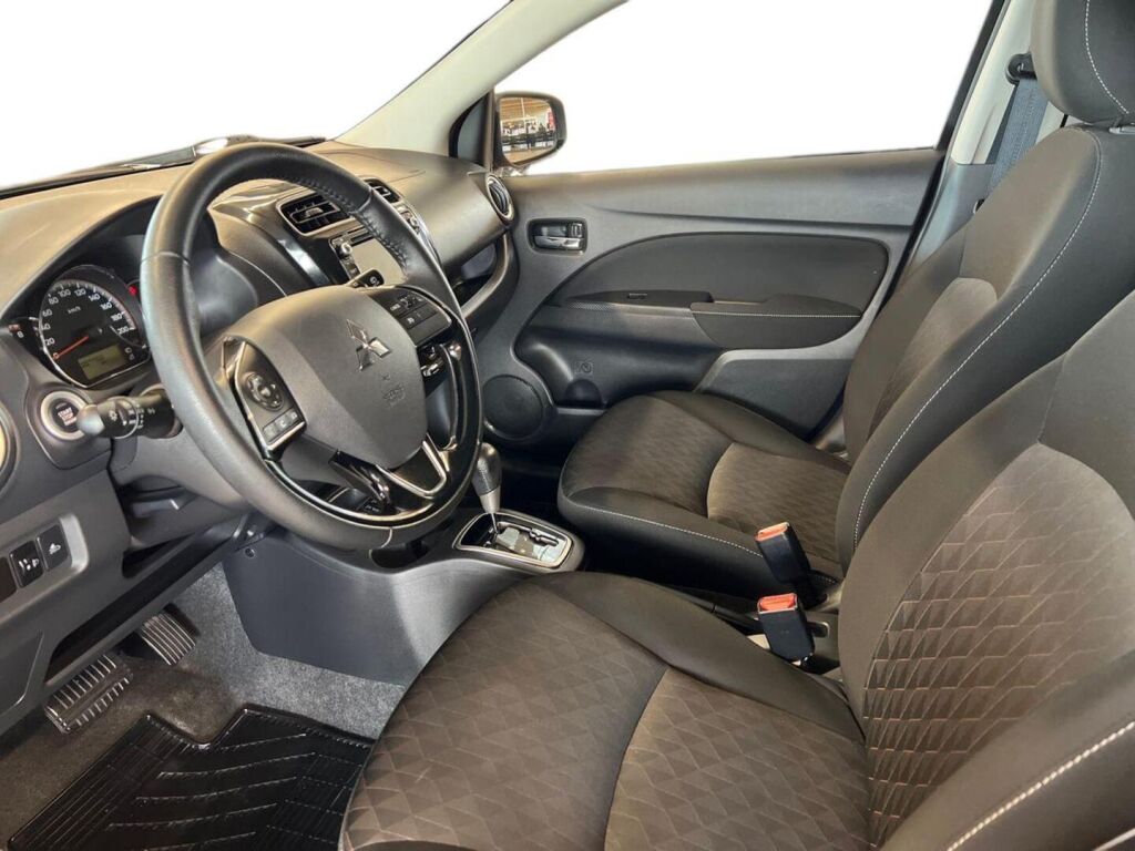 Mitsubishi Space Star 2020 Punainen