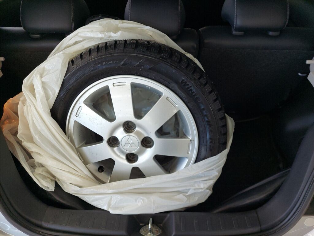 Mitsubishi Space Star 2020 Harmaa