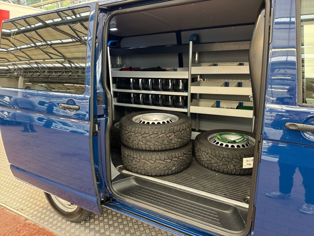 Volkswagen Transporter 2020 Sininen