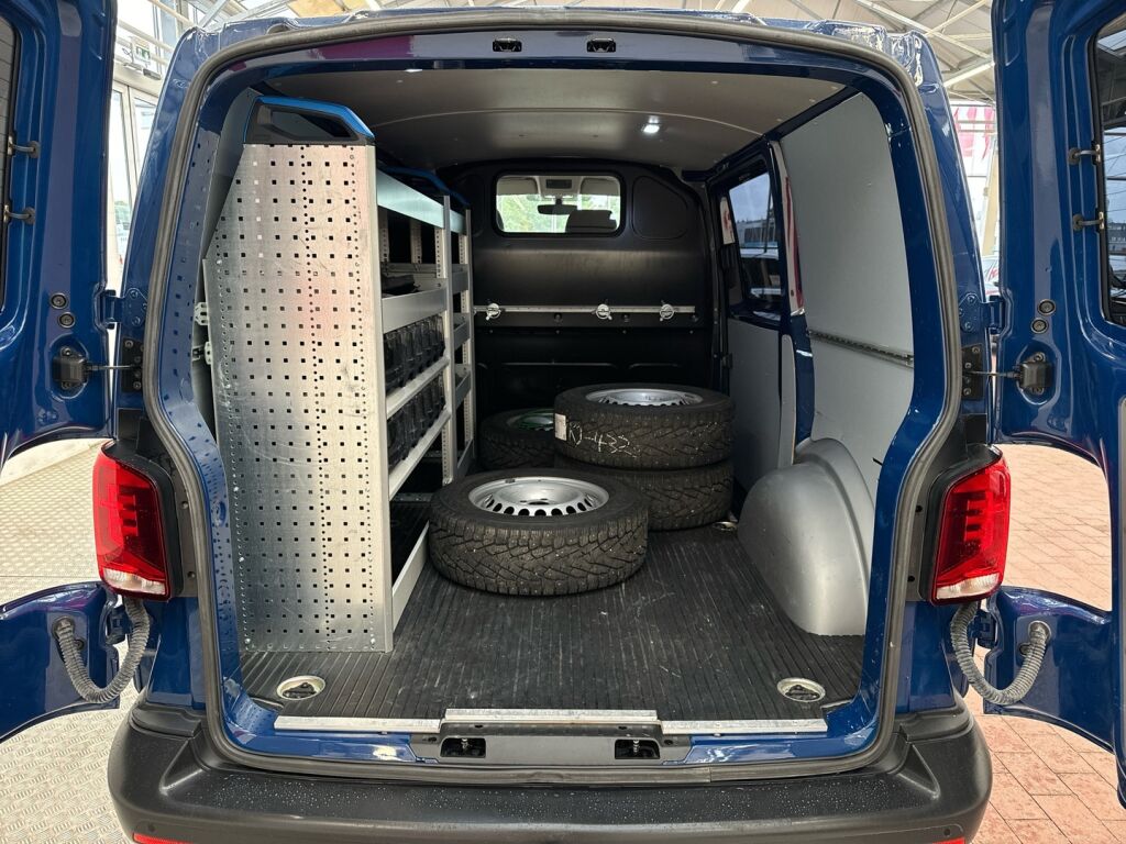 Volkswagen Transporter 2020 Sininen