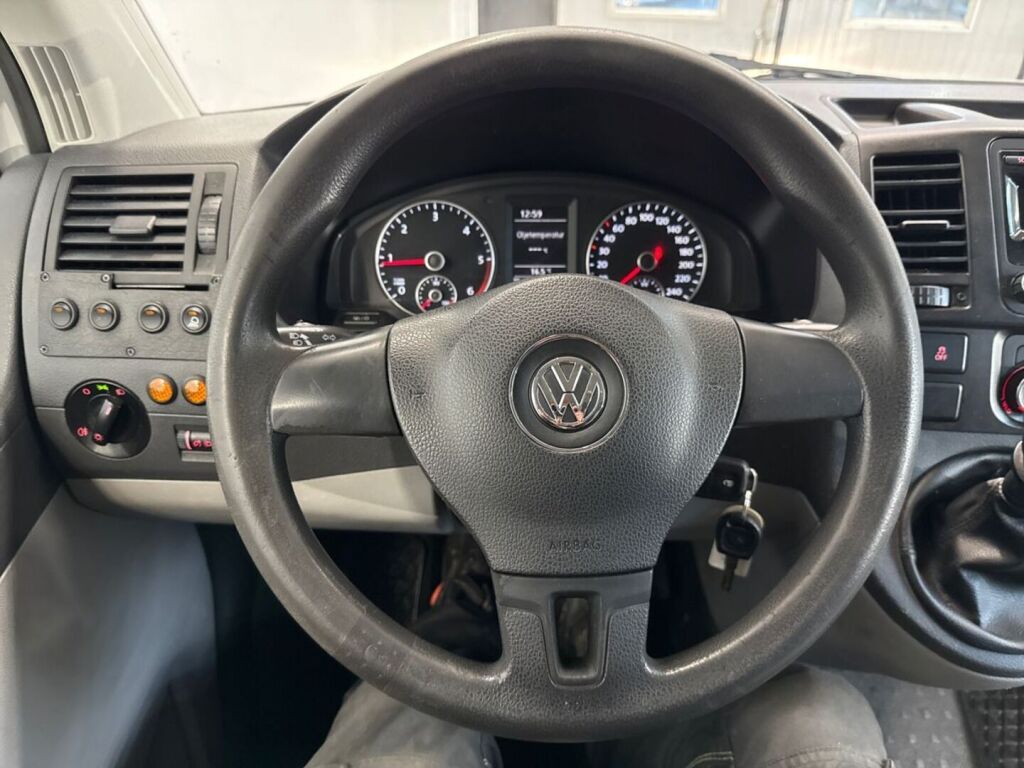 Volkswagen Transporter 2013 Valkoinen
