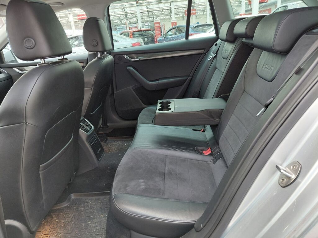 Skoda Octavia 2017 Hopea