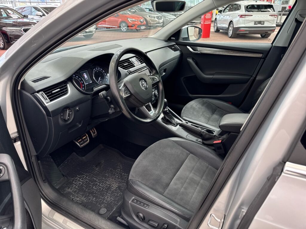 Skoda Octavia 2017 Hopea