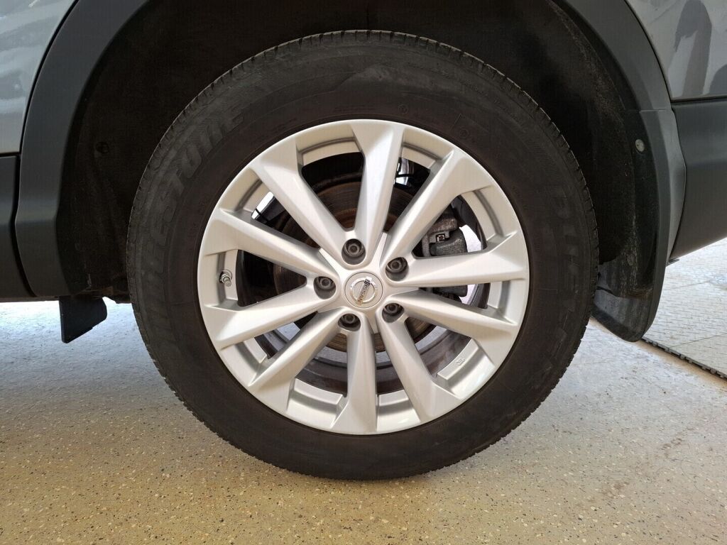 Nissan Qashqai 2017 Harmaa