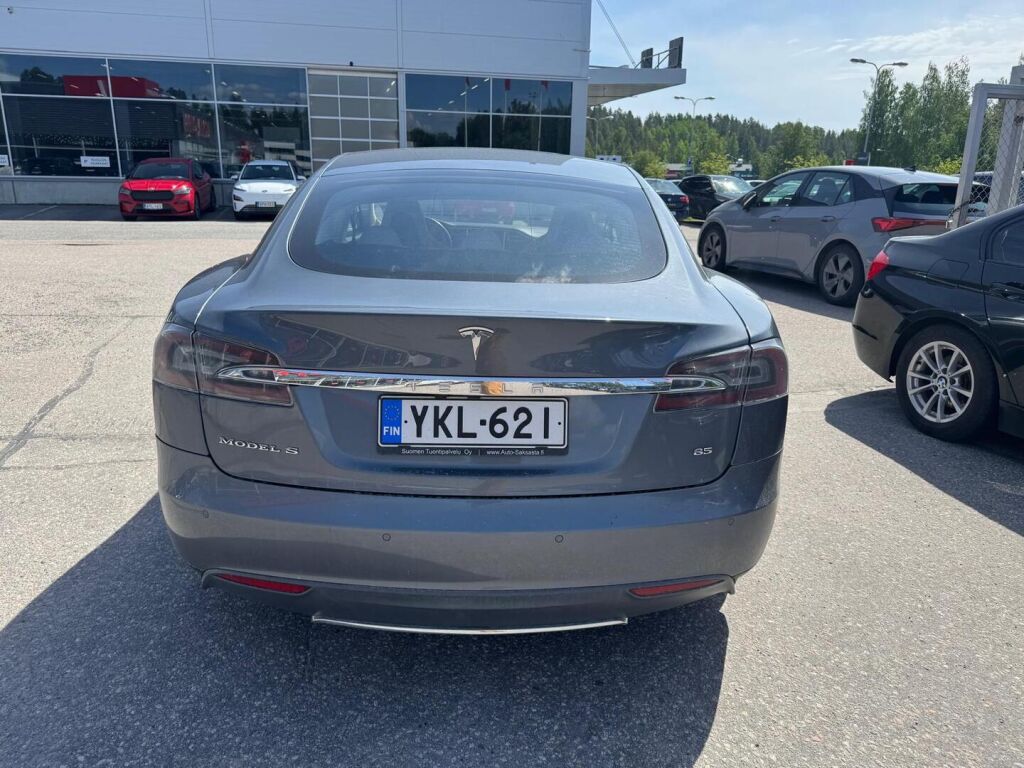 Tesla Model S 2014 Harmaa