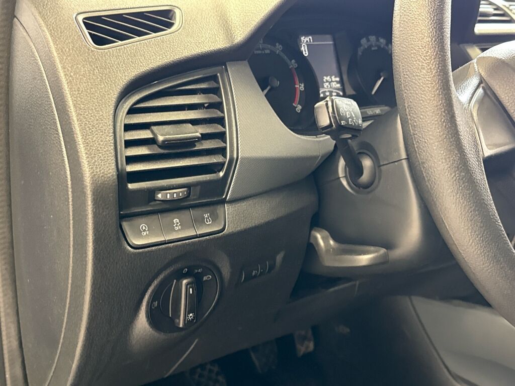 Skoda Fabia 2020 Sininen