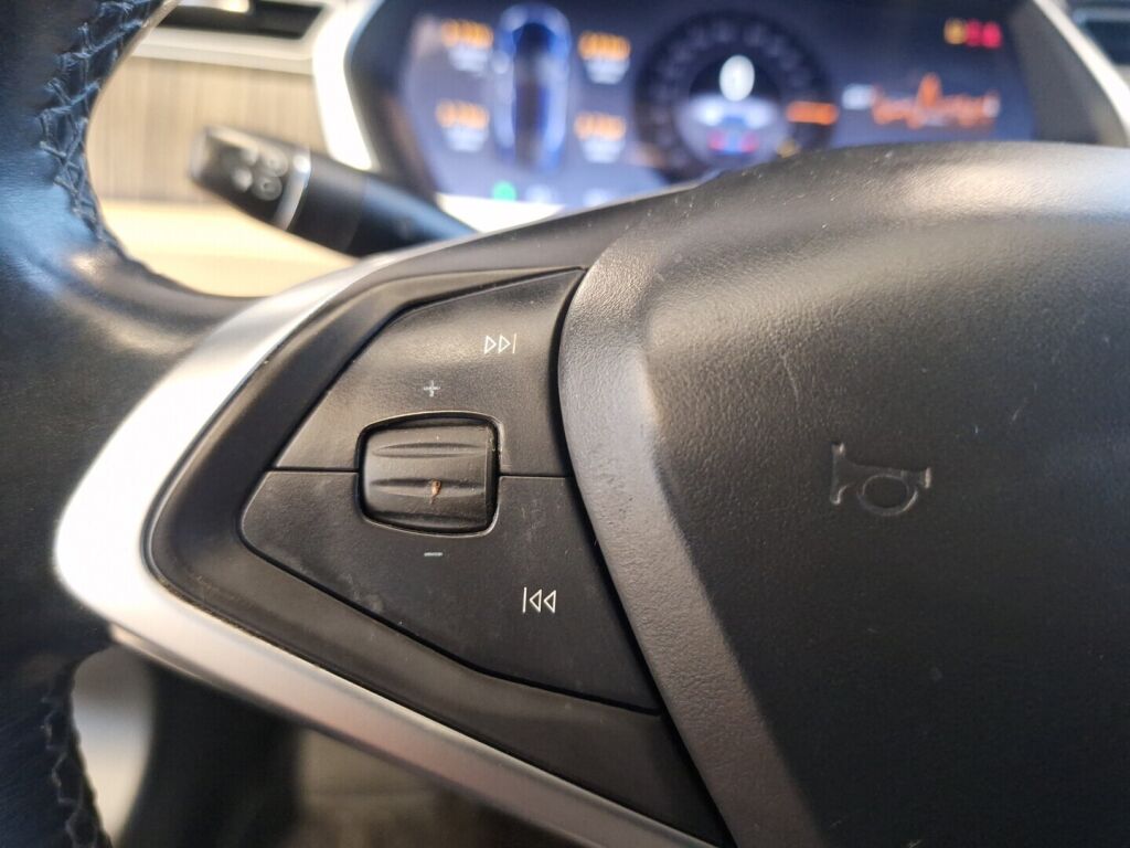 Tesla Model S 2014 Sininen