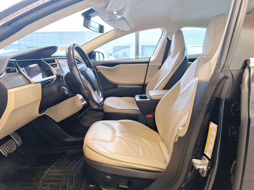 Tesla Model S 2014 Sininen