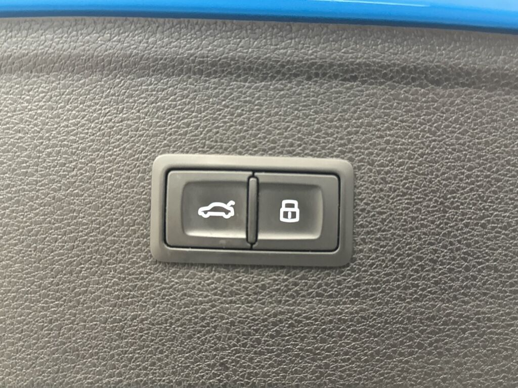 Audi Q5 2020 Sininen