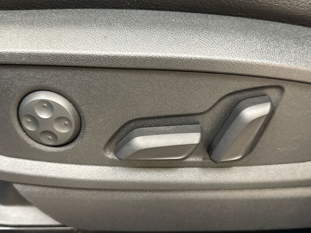 Audi Q5 2020 Sininen