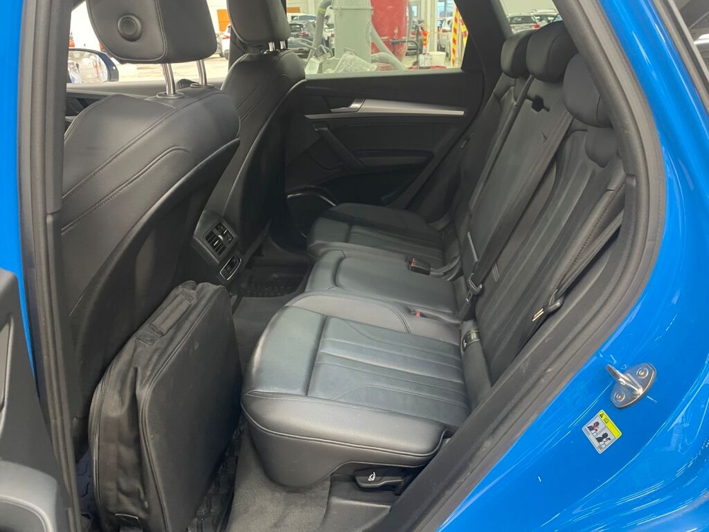 Audi Q5 2020 Sininen