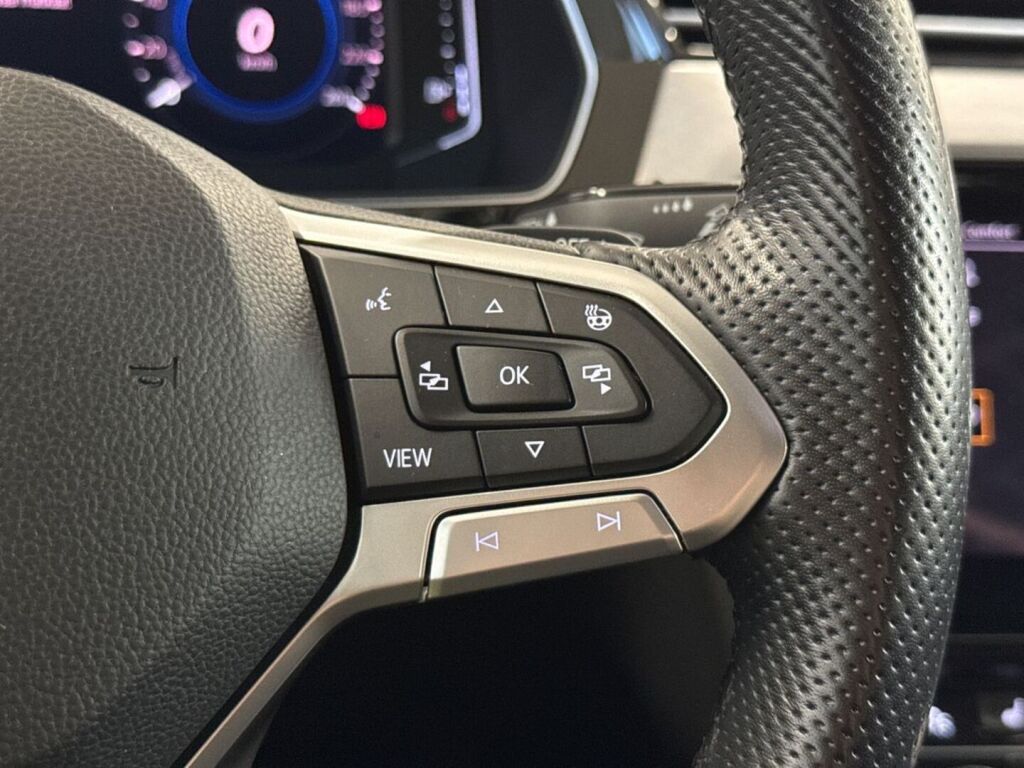 Volkswagen Passat 2020 Sininen