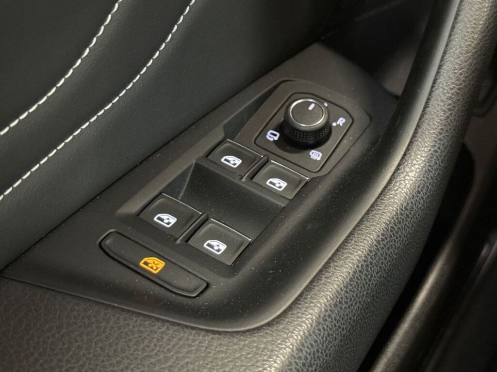 Volkswagen Passat 2020 Sininen