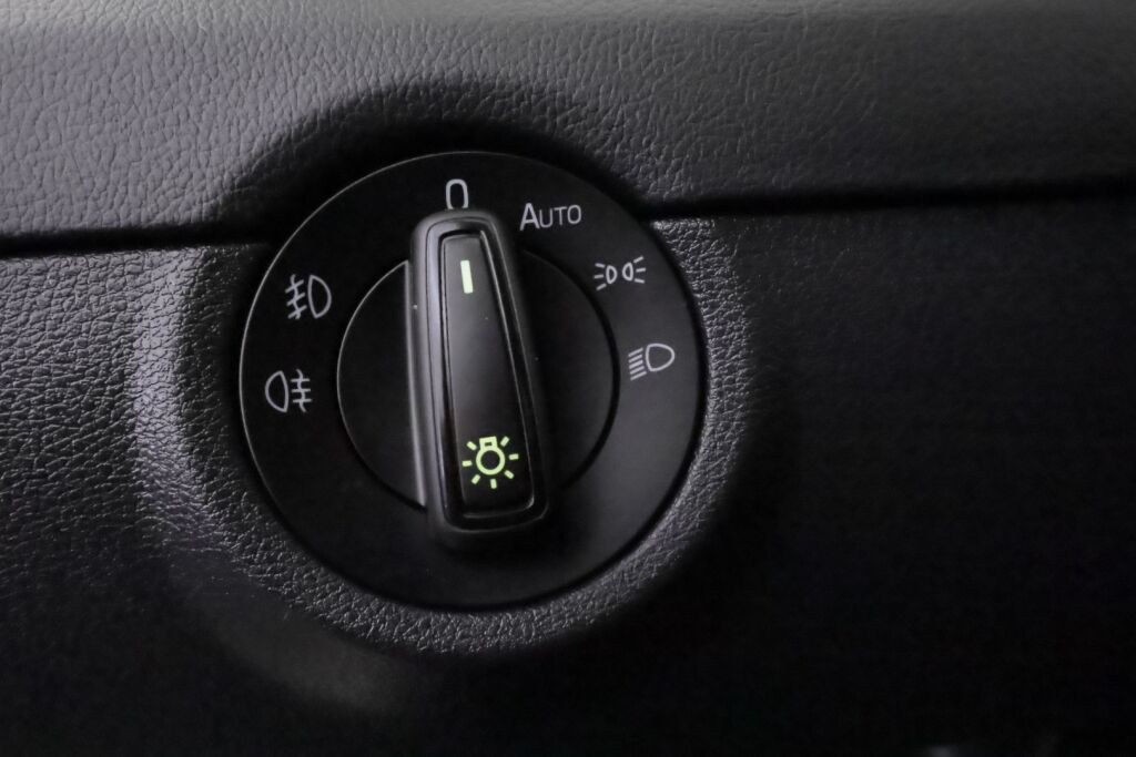 Skoda Octavia 2020 Harmaa