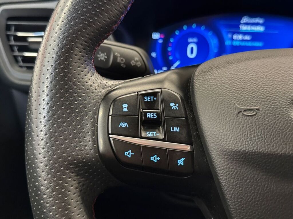 Ford Kuga 2020 Sininen