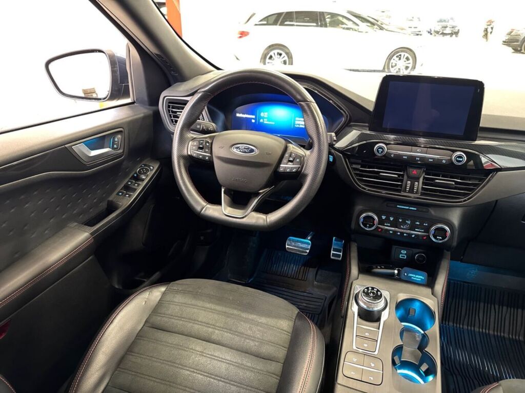 Ford Kuga 2020 Sininen