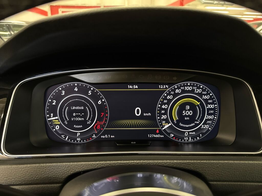 Volkswagen Golf 2019 Keltainen