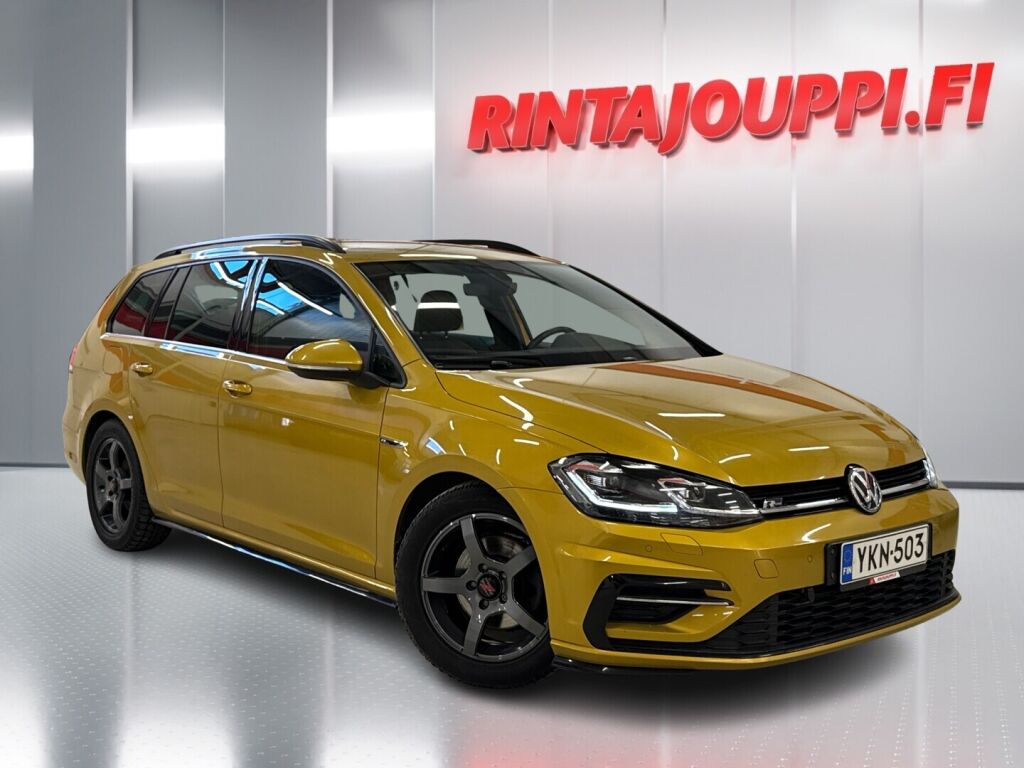 Volkswagen Golf 2019 Keltainen