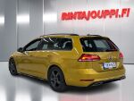 Volkswagen Golf 2019 Keltainen