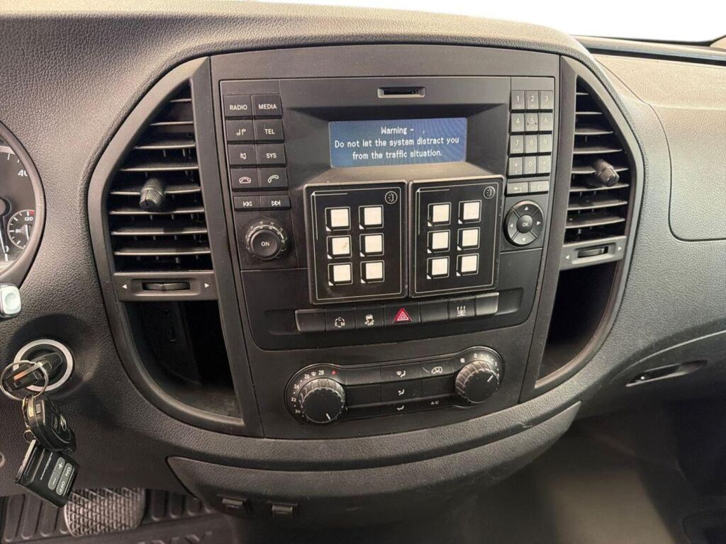 Mercedes-Benz Vito 2015 Valkoinen