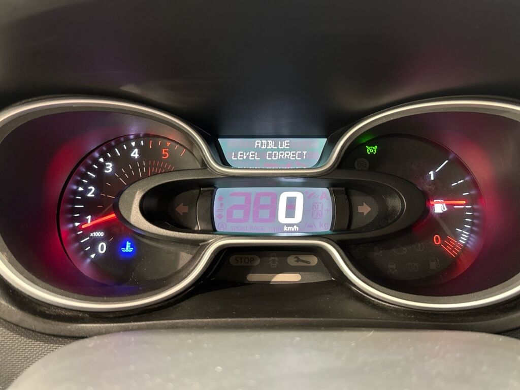 Renault Trafic 2020 Valkoinen