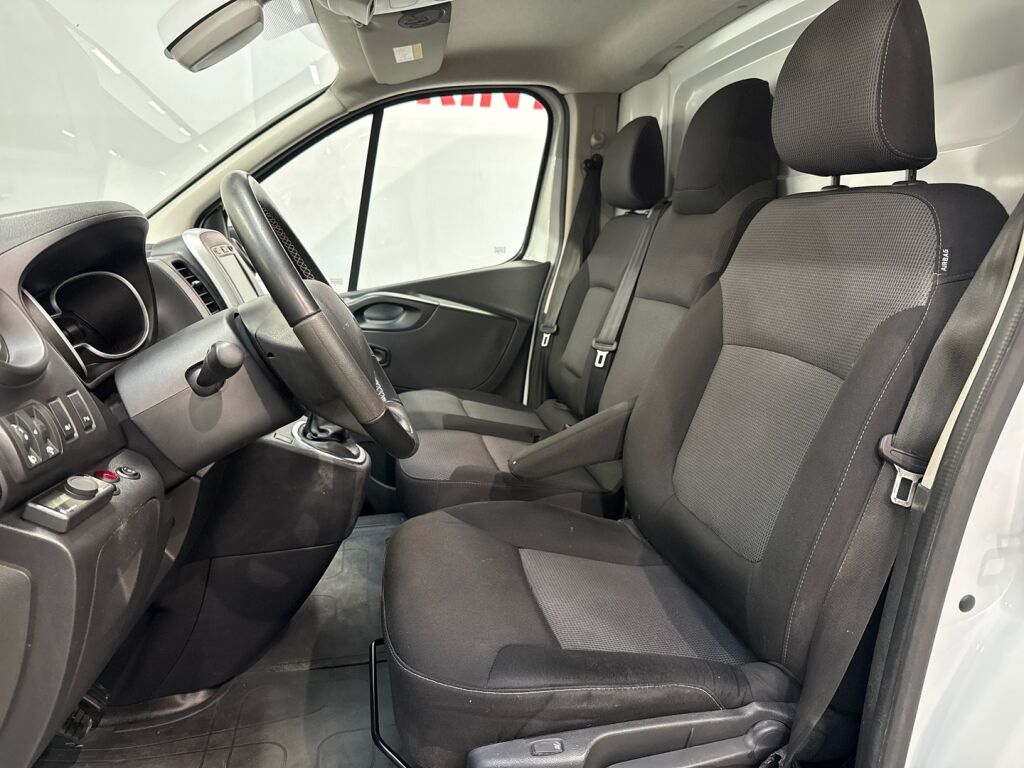 Renault Trafic 2020 Valkoinen