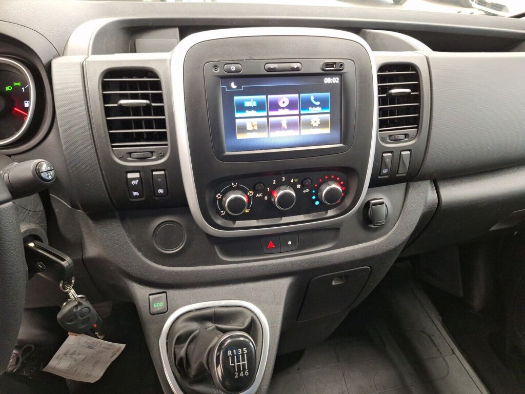 Renault Trafic 2020 Valkoinen