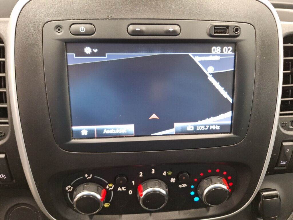 Renault Trafic 2020 Valkoinen