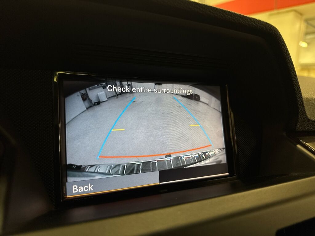 Mercedes-Benz GLK 2010 Musta