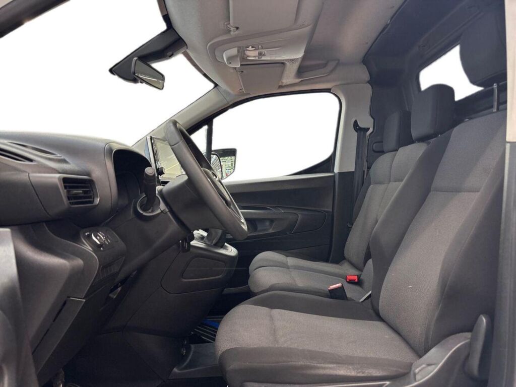 Opel Combo 2021 Valkoinen