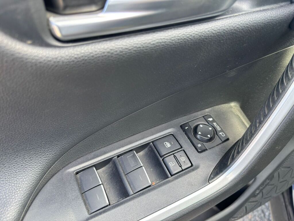 Toyota RAV4 Plug-in 2020 Sininen