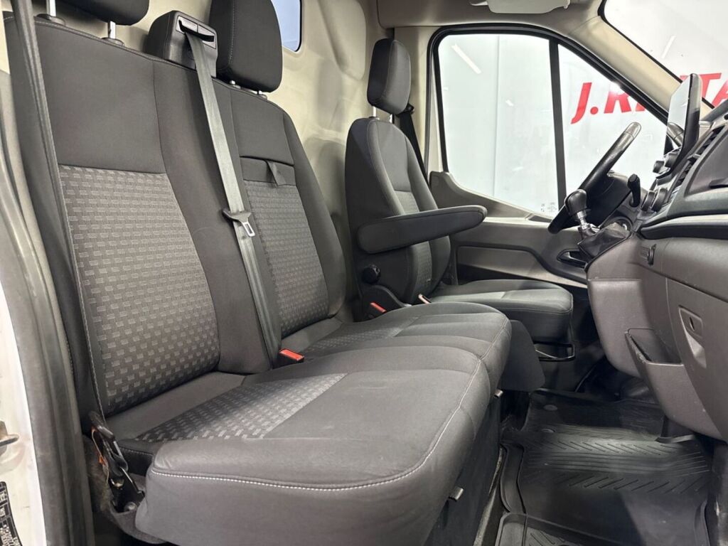 Ford Transit 2020 Valkoinen