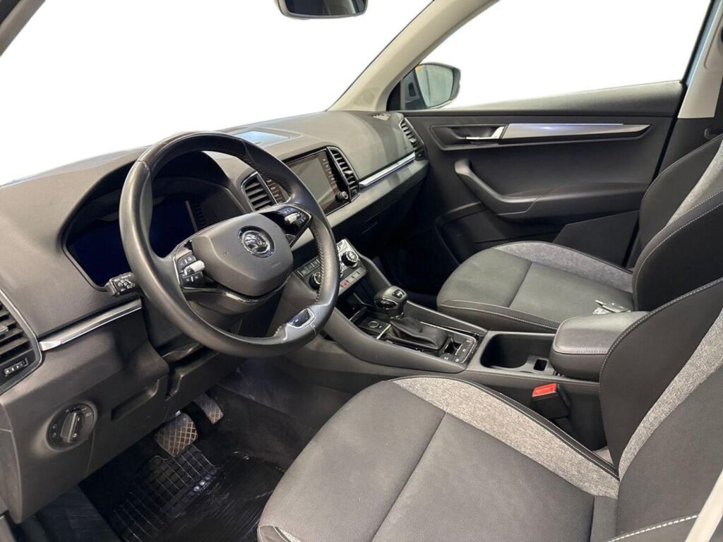 Skoda Karoq 2021 Harmaa