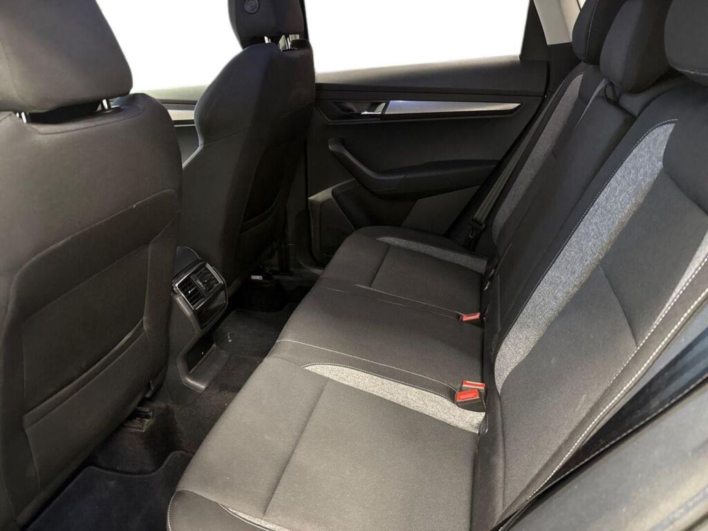 Skoda Karoq 2021 Harmaa