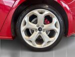 Ford Focus 2021 Punainen