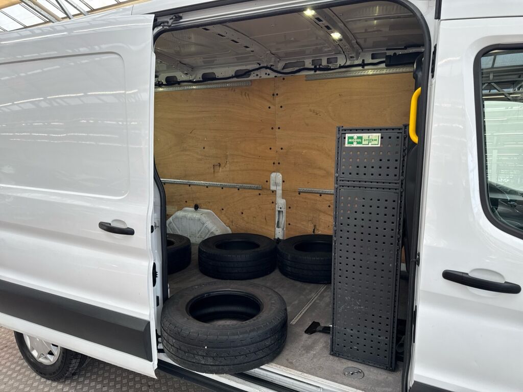 Ford Transit 2017 Valkoinen