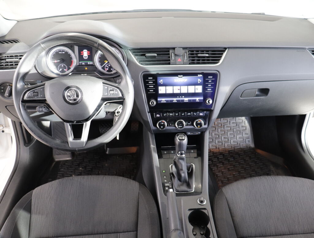 Skoda Octavia 2017 Valkoinen