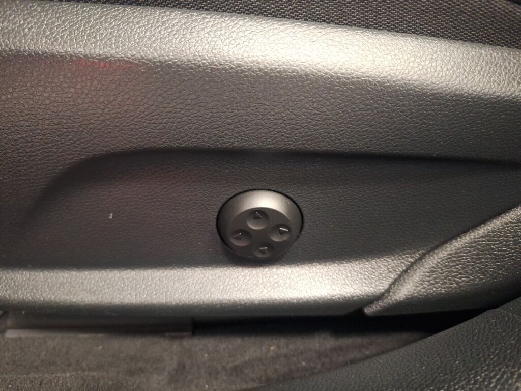 Mercedes-Benz C 2015 Harmaa