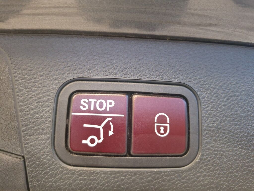 Mercedes-Benz C 2015 Harmaa