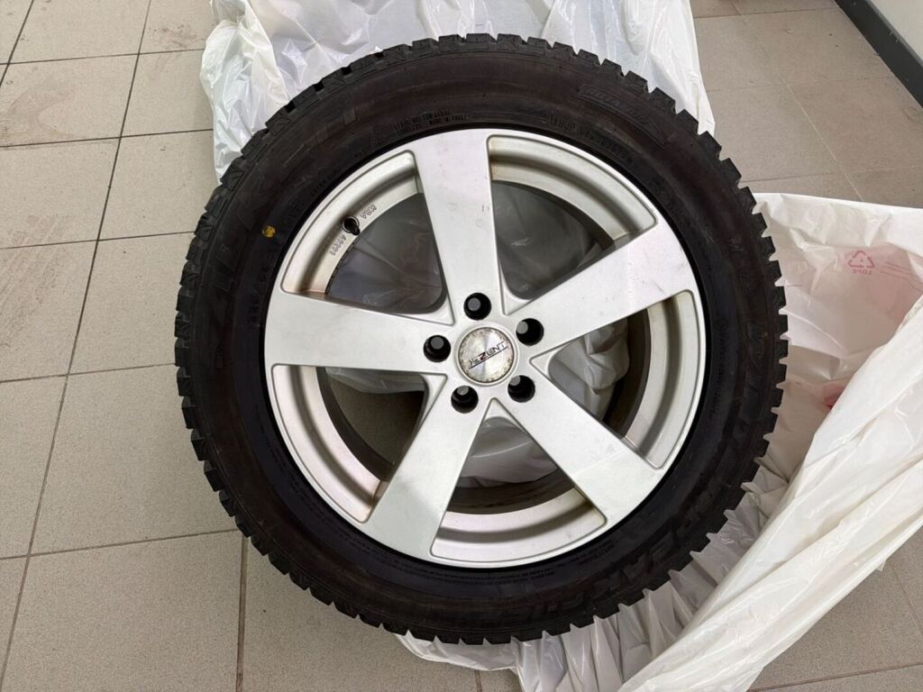 Volvo XC70 2010 Ruskea (beige)