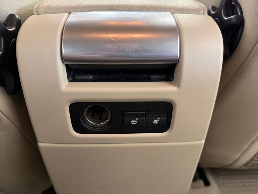 Volvo XC70 2010 Ruskea (beige)
