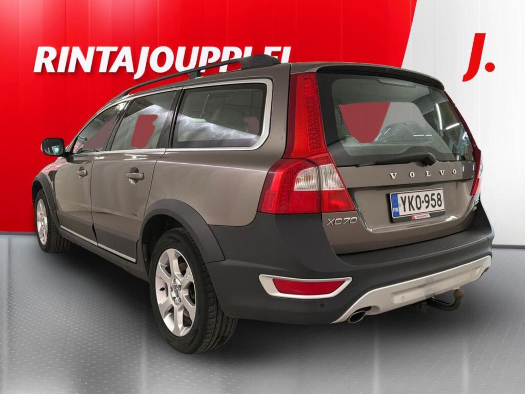 Volvo XC70 2010 Ruskea (beige)