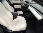 Tesla Model 3 2020 Sininen