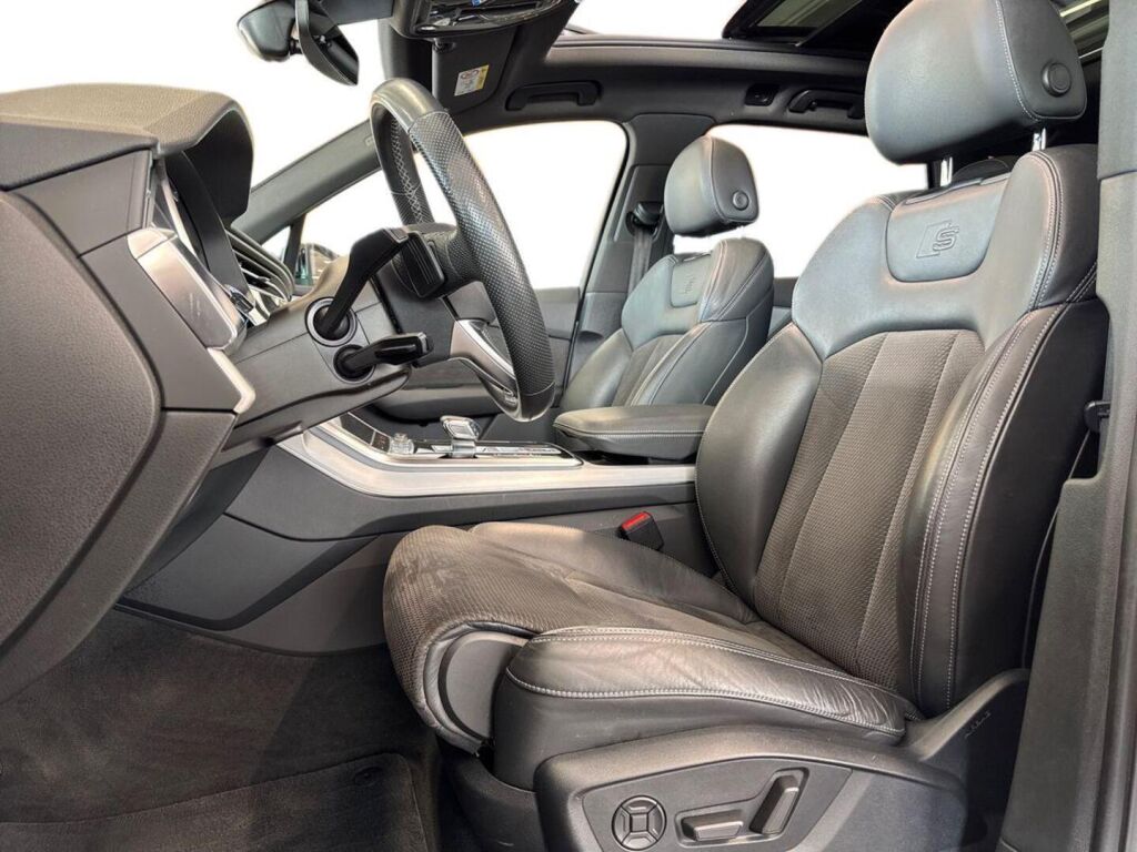 Audi Q7 2021 Hopea