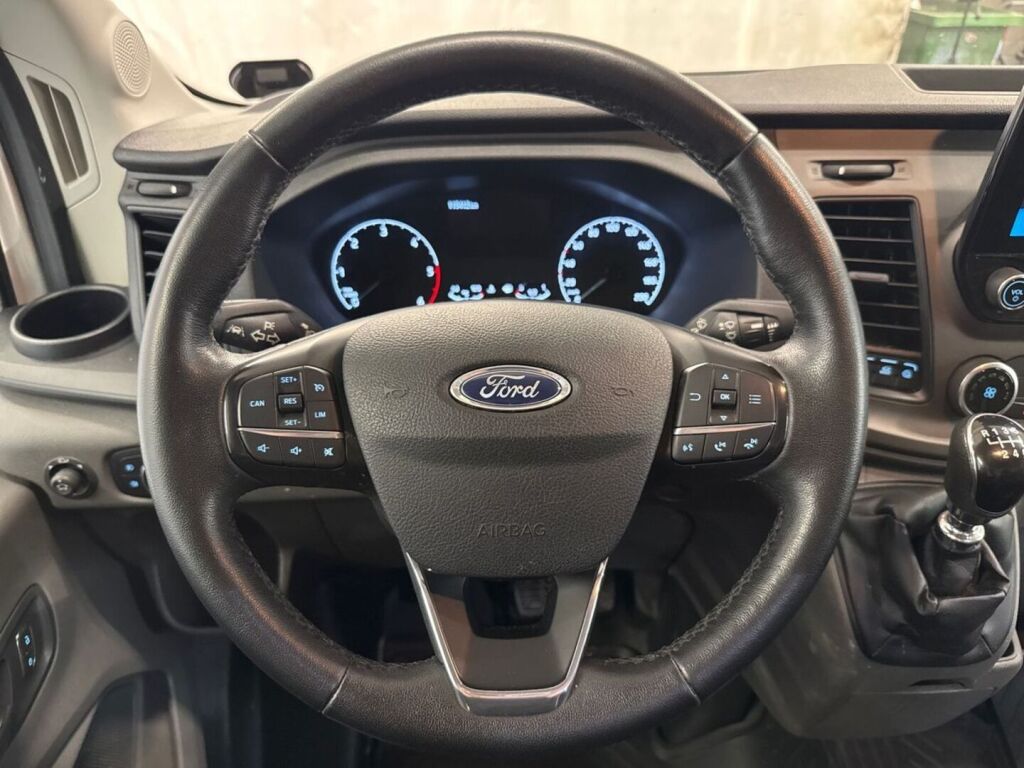 Ford Transit 2021 Valkoinen