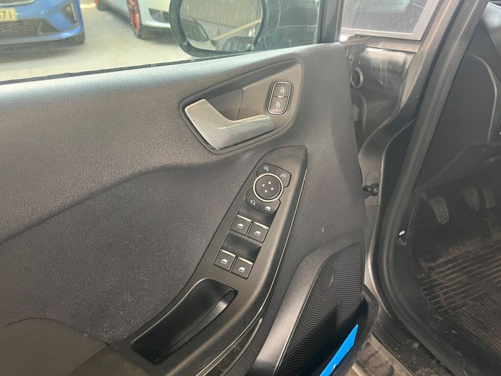 Ford Fiesta 2020 Harmaa